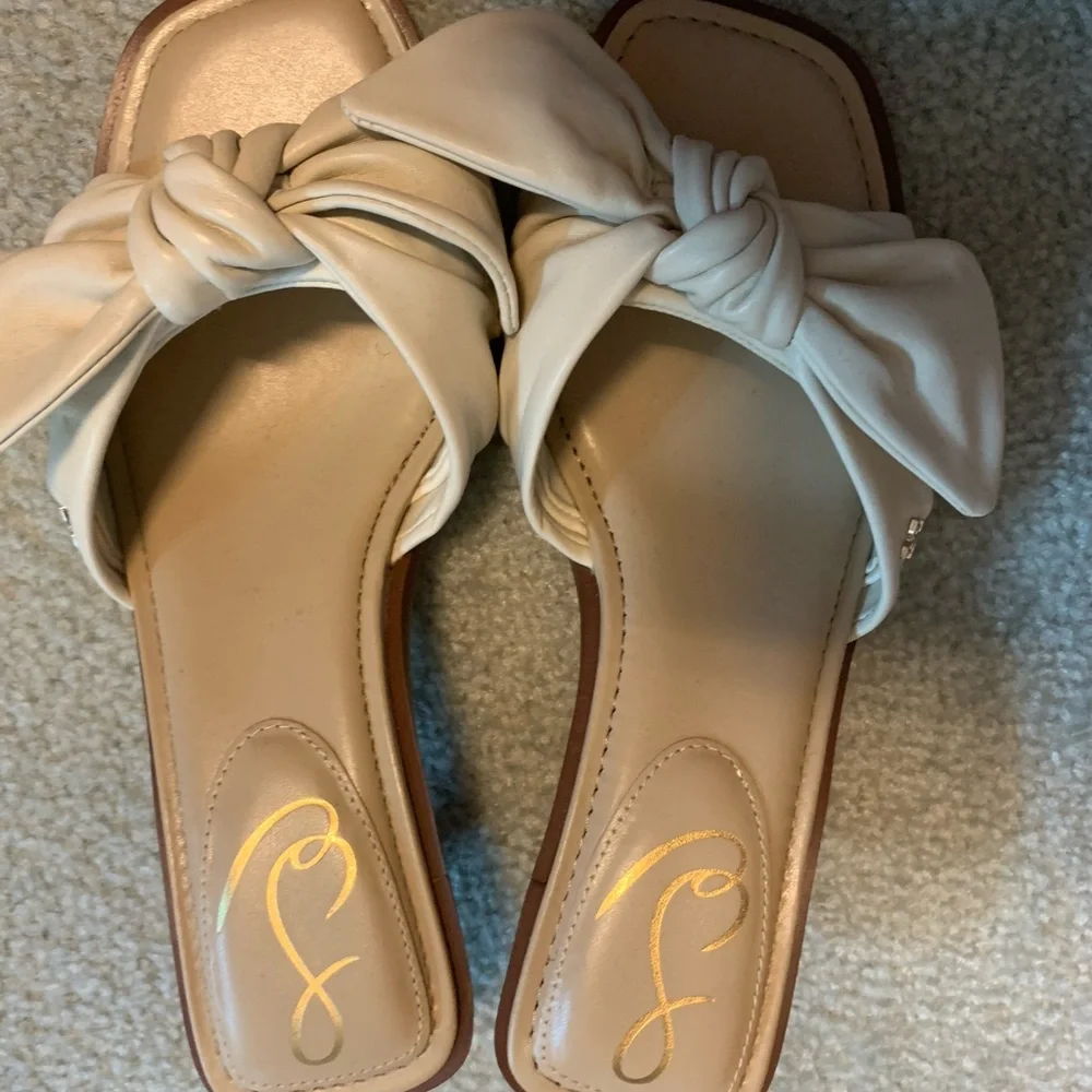 Sam Edelman - Picture 2 of 2